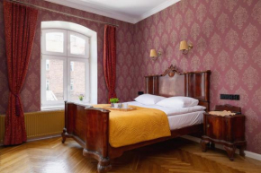Tasteful Apartment in the City Center of Cracow by Rent like home